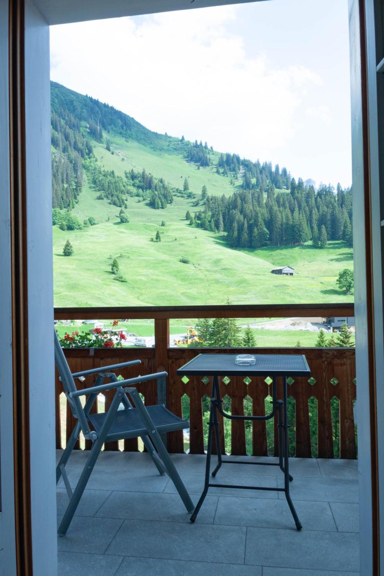 Hotel Madrisajoch Saint Antonien Exterior photo